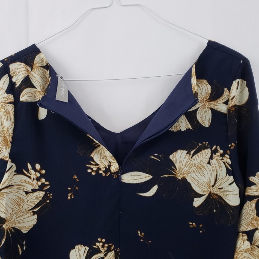 NWT belongsci flower dress - Picture 3 of 7